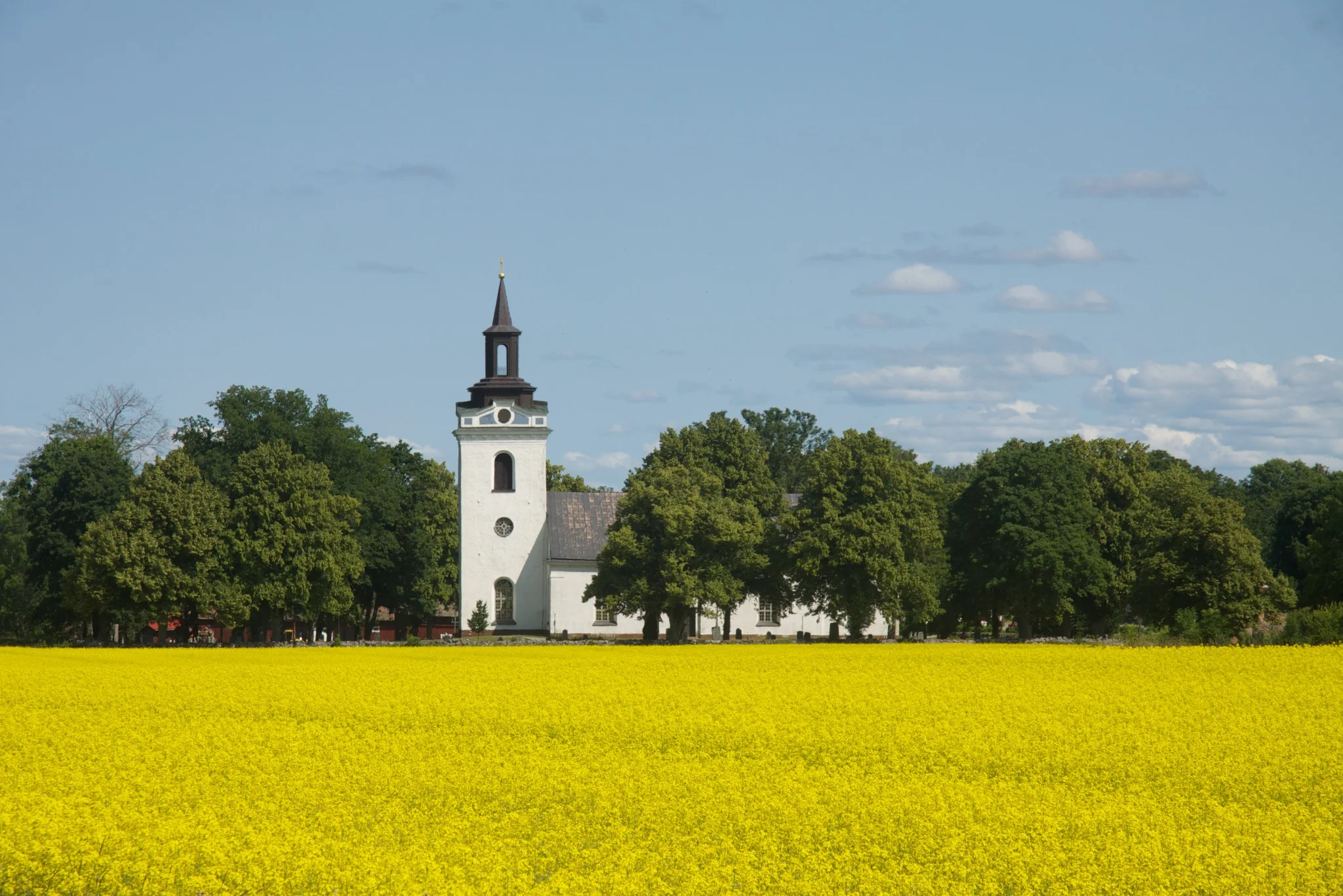 Torstuna kyrka